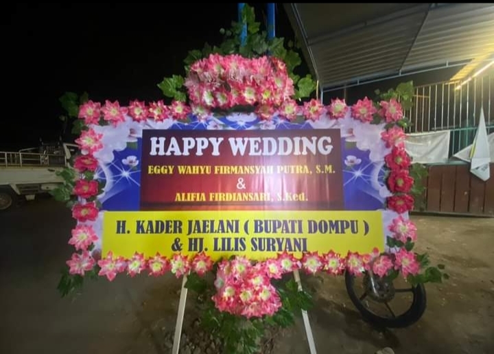 Toko Bunga di Empang